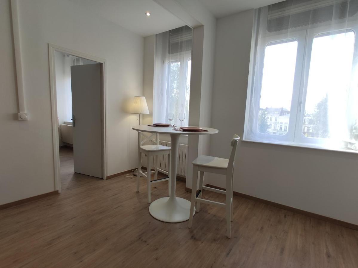 Residence Jehan Froissart Valenciennes Exterior foto